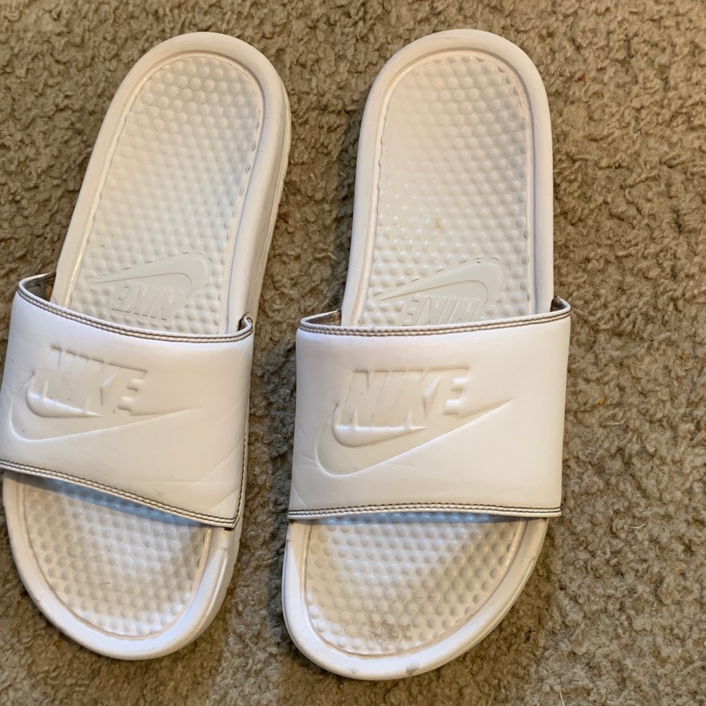 Nike White Slide Sandals - Picture 3 of 4